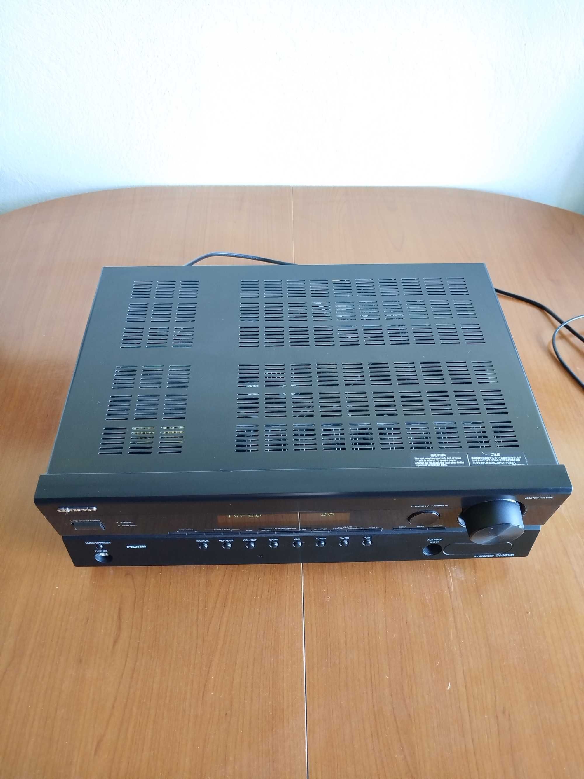 AV Receiver Onkyo model: TX-SR308. Impecabil! Telecomanda + Cabluri!