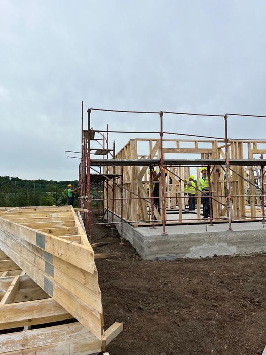 Schela metalica de inchiriat