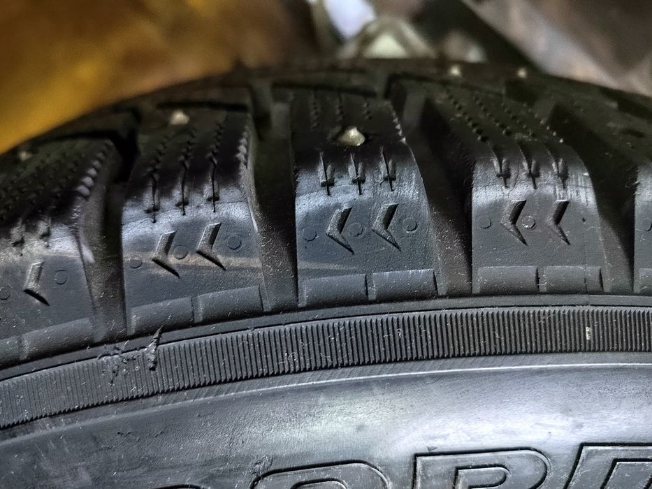 Шины зимние шипованные