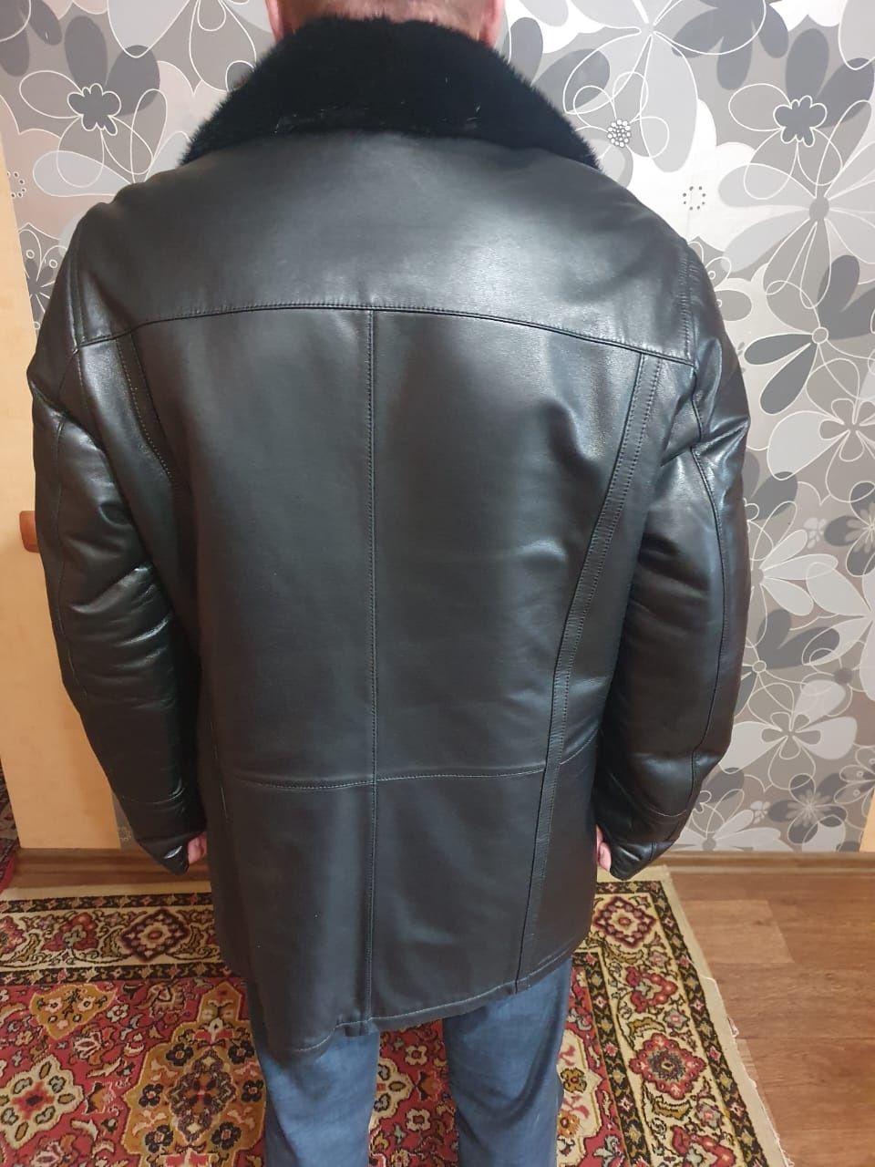 Продам зимнюю кожаную куртку