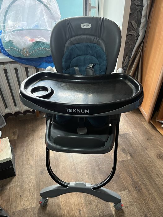 Стулчик для кормление