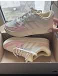 Маратонки Adidas 40номер