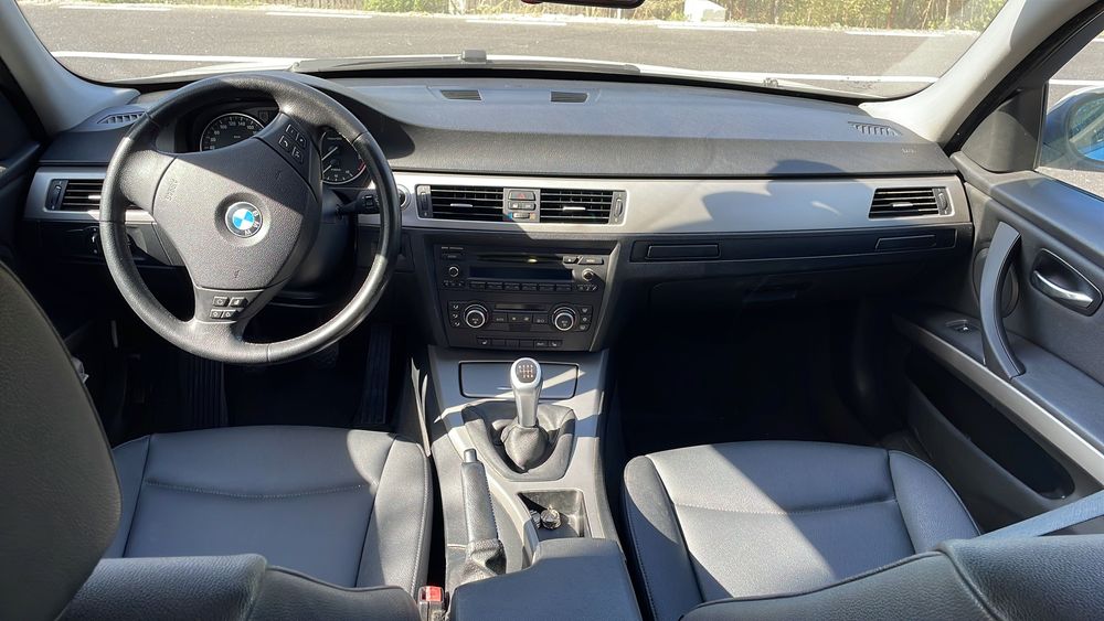 BMW e90 320D 2008