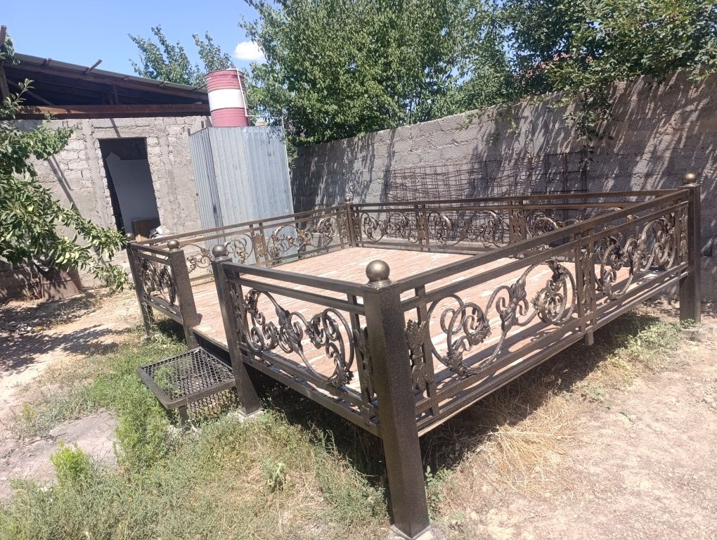 Тапчан..тапшан...топчан