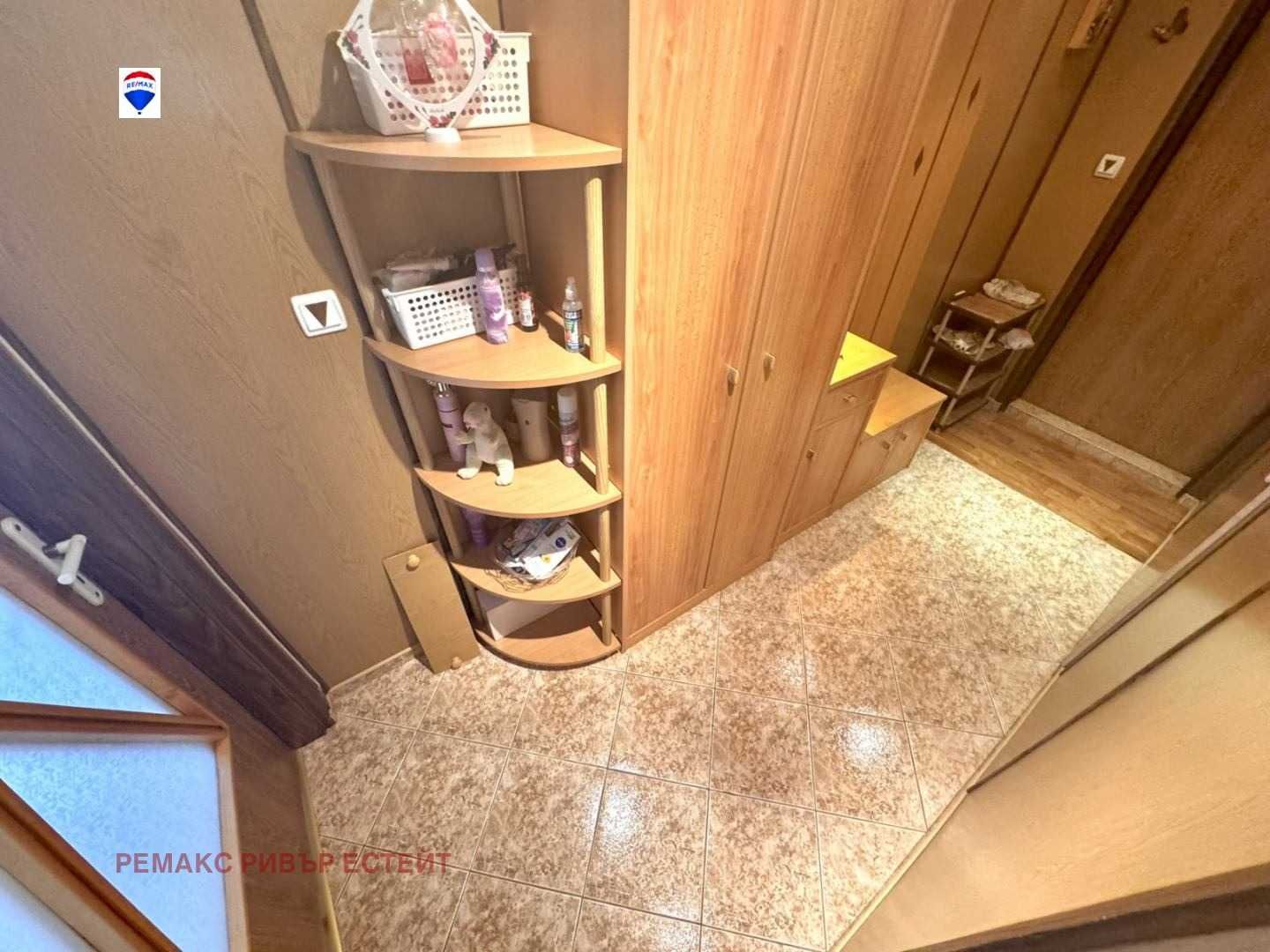 Двустаен апартамент за продажба кв. Чародейка Север