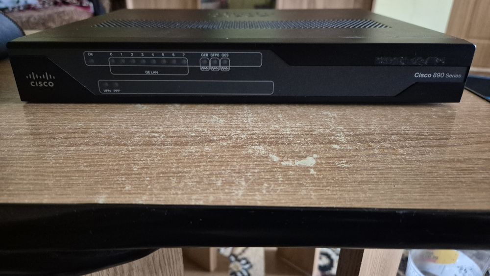 Switch Cisco 892FSP-K9