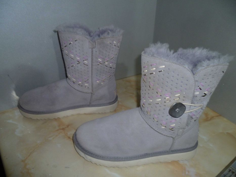 UGG оригинални ботуши №40
