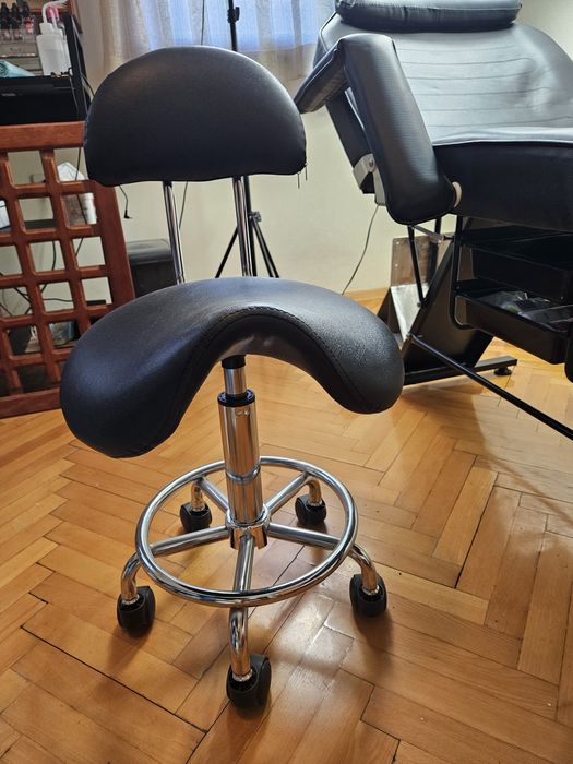 Кушетка + стол нови