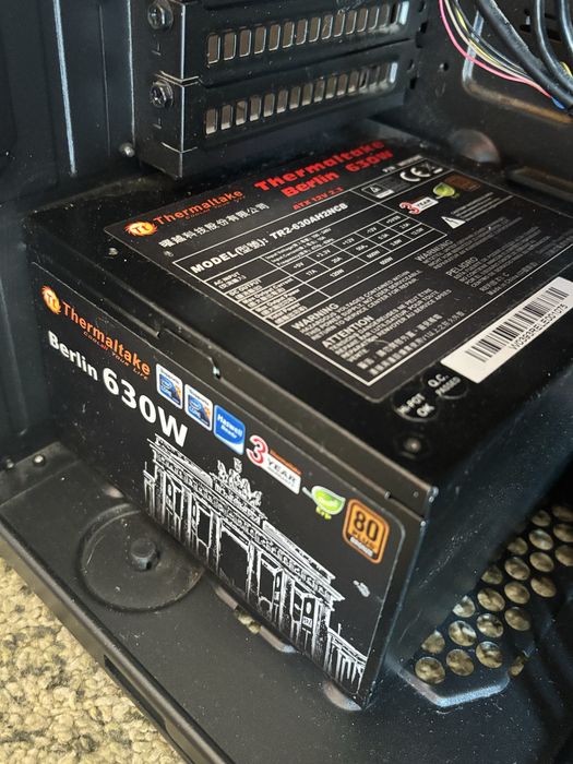 Calculator/PC Gaming• i5-9400F• Placa video 8gb• SSD 1Tb• 16gb ram