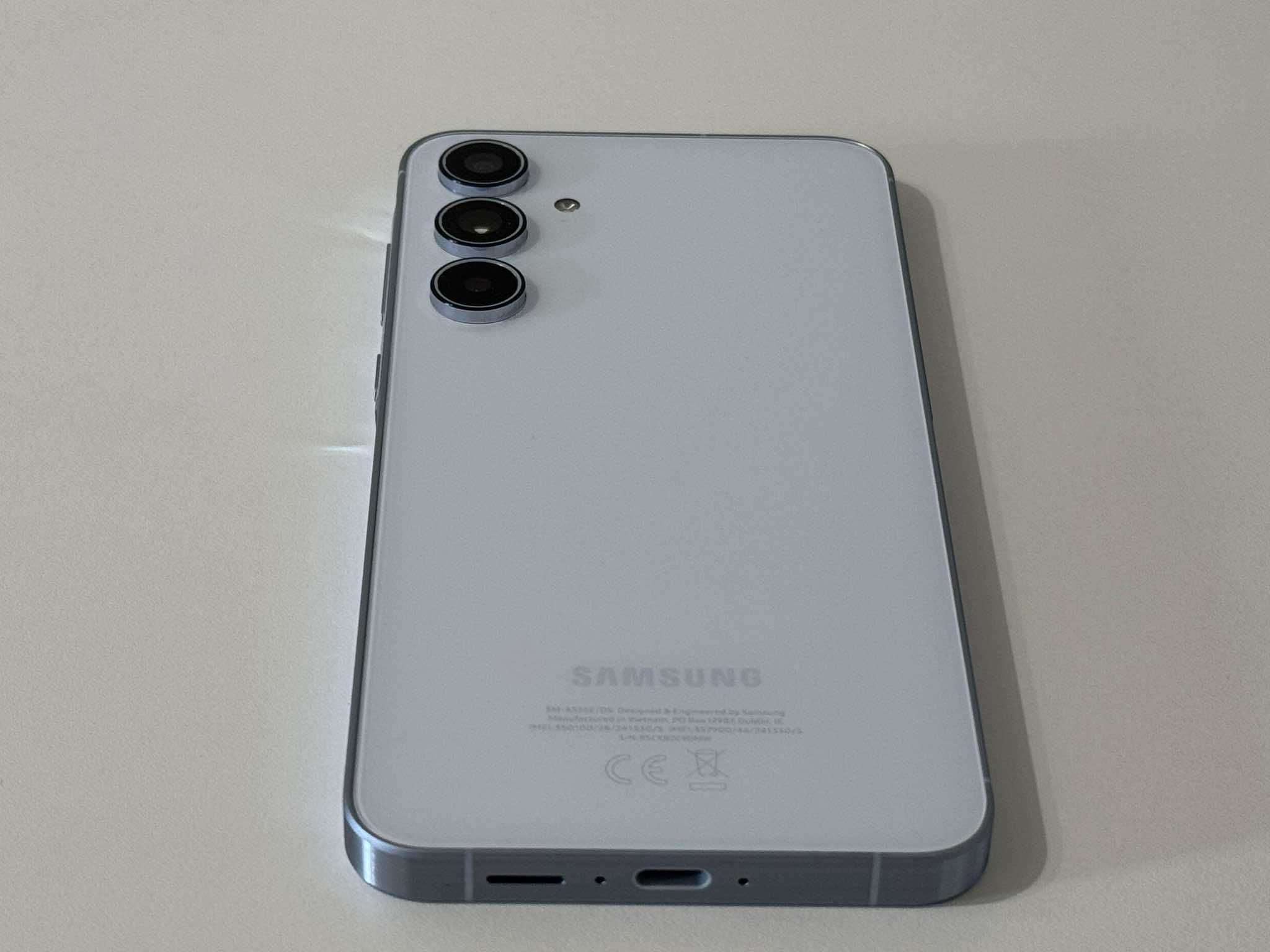 Бартер! Като Нов! Samsung Galaxy A55 Awesome Iceblue (Син)
