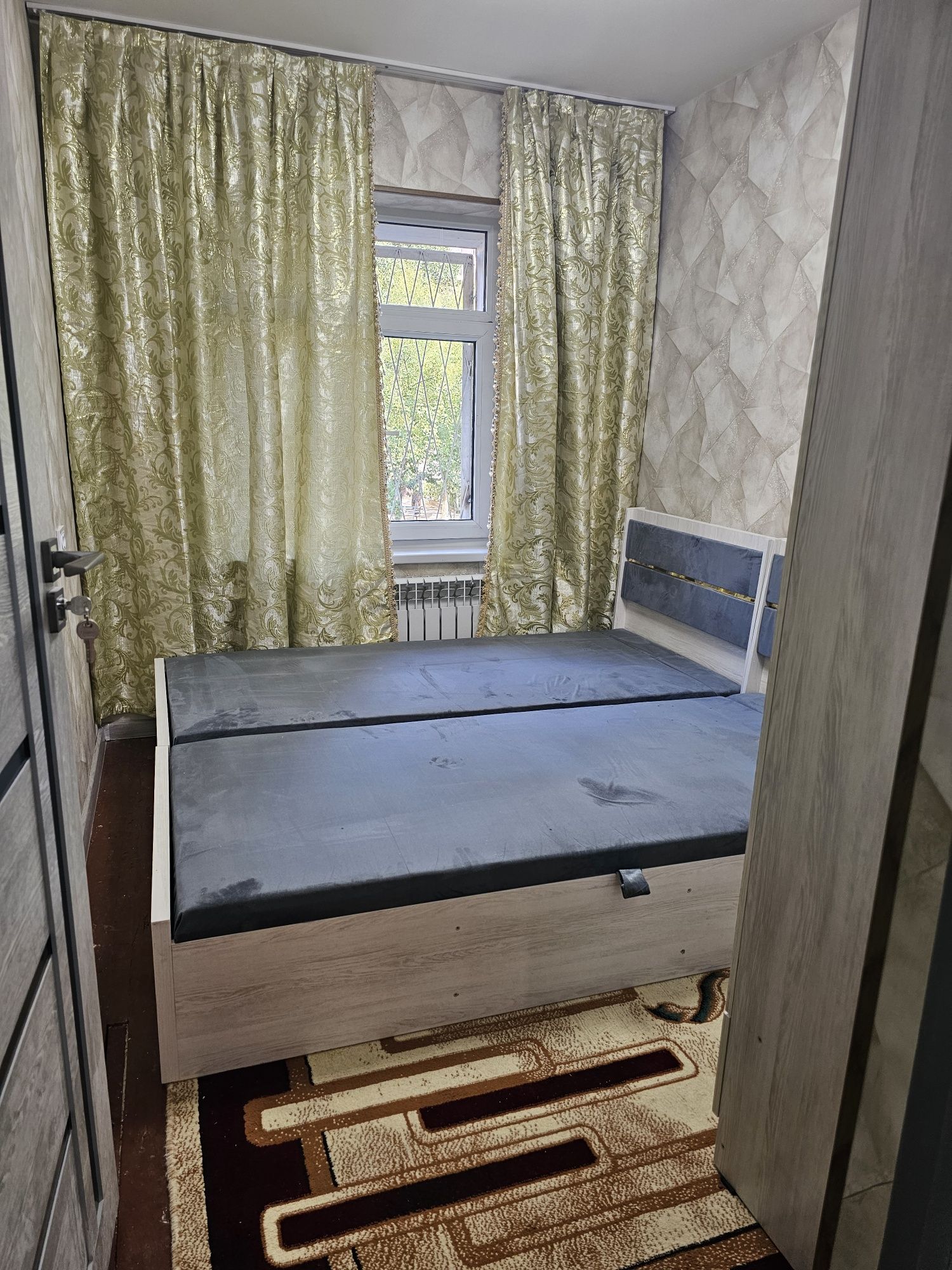 Срочно аренда 2 комнатная квартира в городе Чирчике