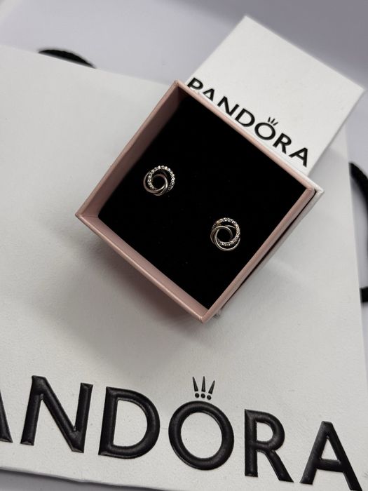 Pandora обеци Пандора
