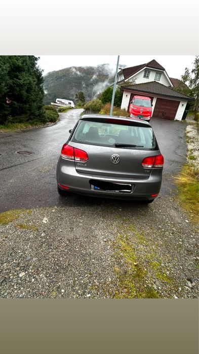 Vand sau schimb Golf 6.