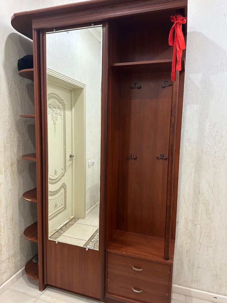 продам прихожую