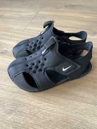 Sandale Nike marimea 23