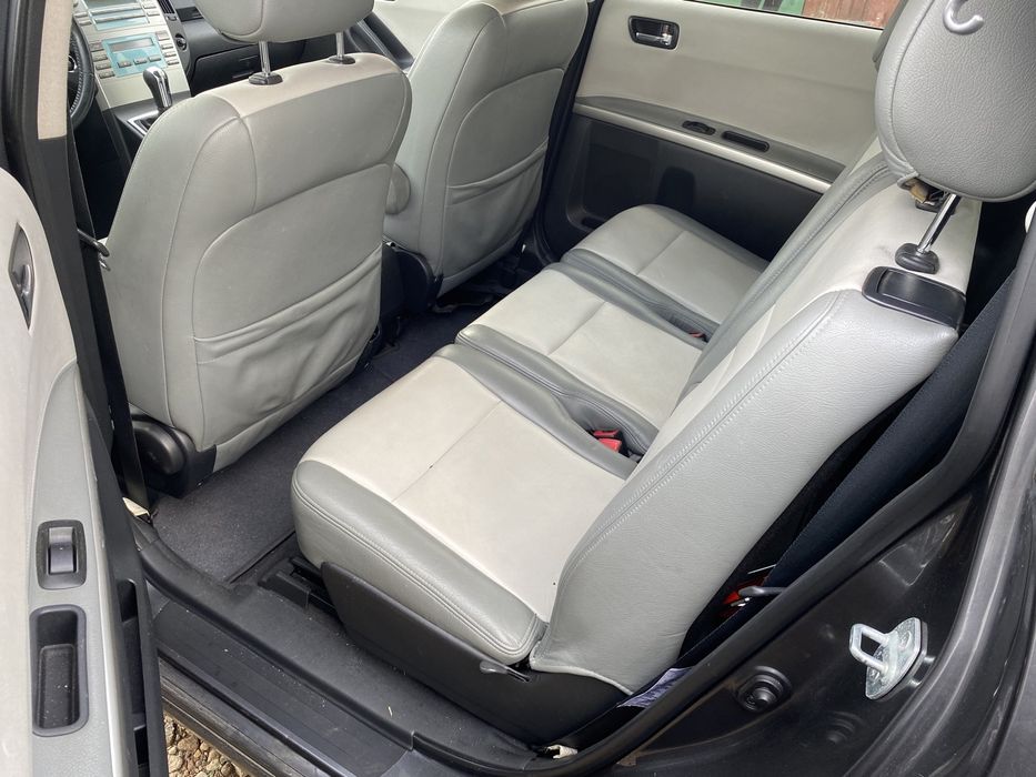 Toyota Corolla Verso Тойота Корола Версо d4d На части!