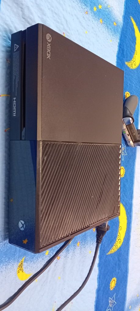 Vând consolă Xbox one