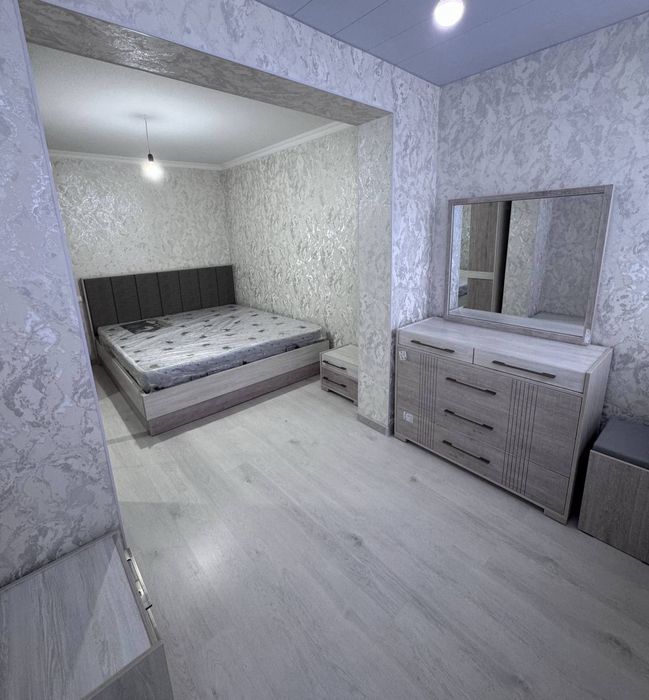 Zangiota tumani  Bek baraka bozori yonida