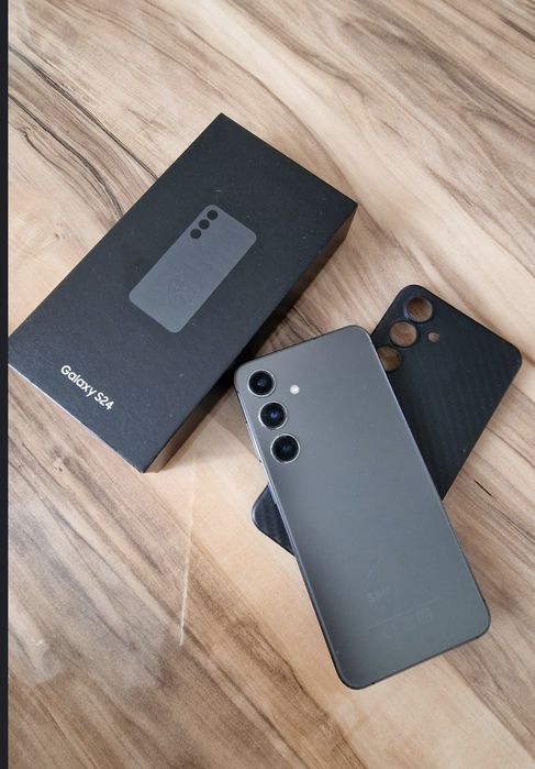 Samsung S24  128гб