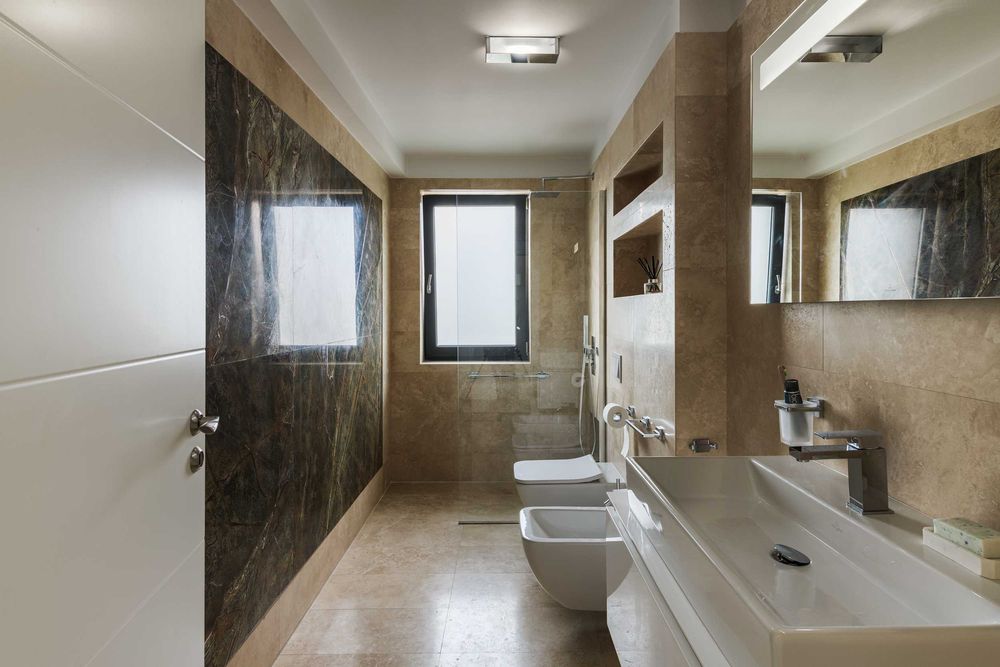 Borhanci 220 mp utili cu un interior de excepție și o panoramă de vis