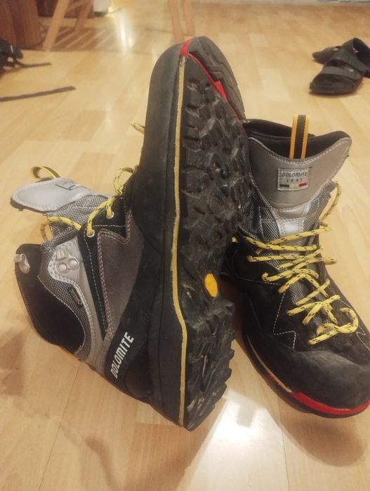 Bocanci DOLOMITE 45 Goretex Noi