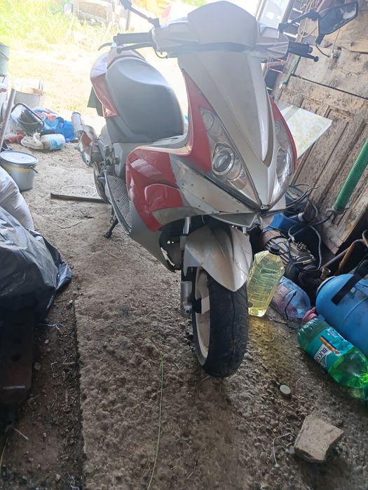 Cînd scuter Peugeot jet fors