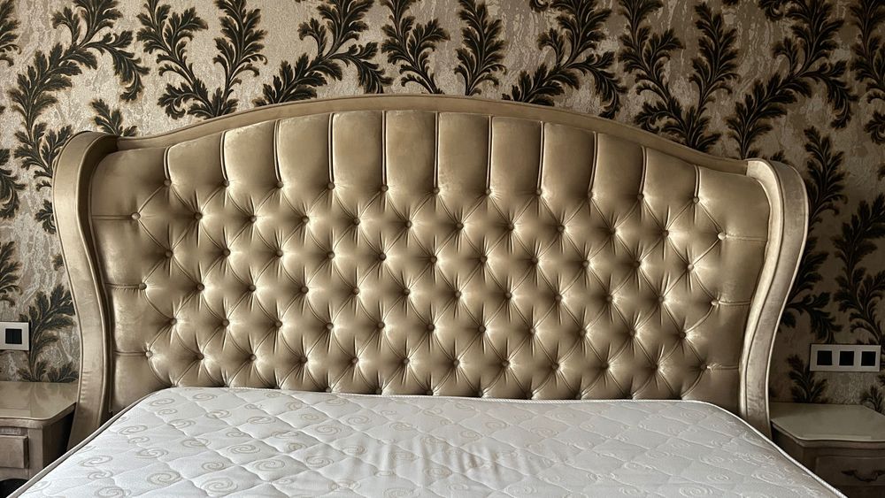 Продава се: Луксозен спален комплект по поръчка + матрак