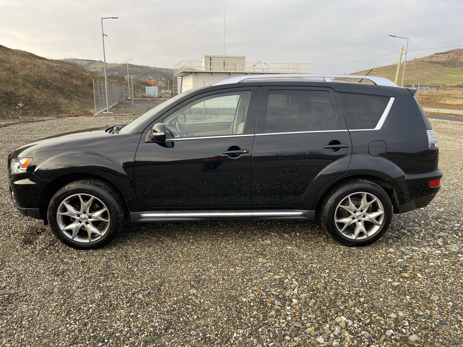 Mitsubishi Outlander 2.2 diesel 169821 km reali!