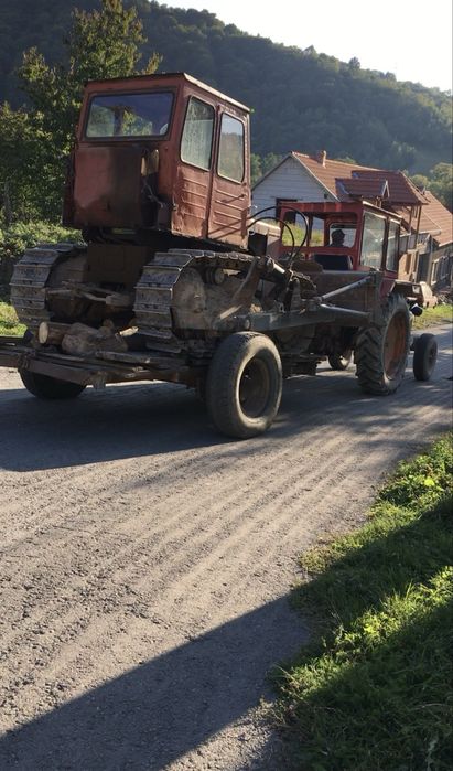 Tractor U650 cu cabină + remorcă