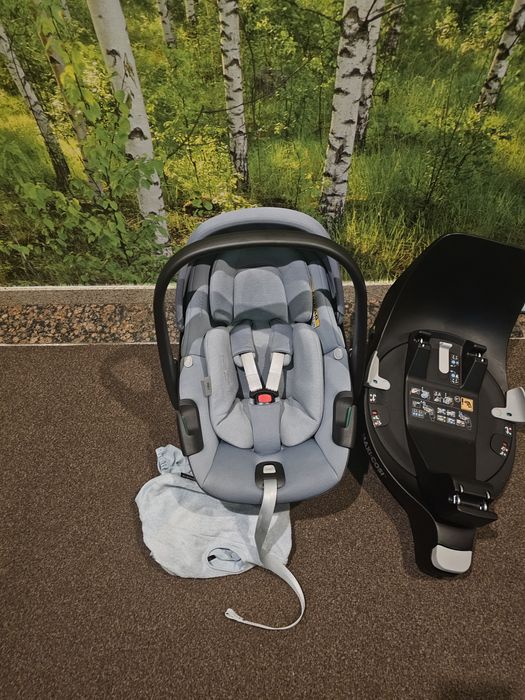Maxi Cosi Pebble 360 i-size, 0-13 kg. + База Maxi Cosi Familyfix 360