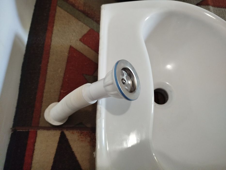 Продавам порцеланови мивки