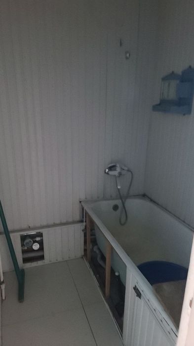 Сдаётся 3)4)4эт.домаСергели Спутник 15кв..350у.е .кв обставлена