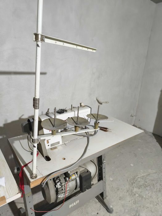 SUPER PRET.  Mașina de cusut  industriala Pfaff