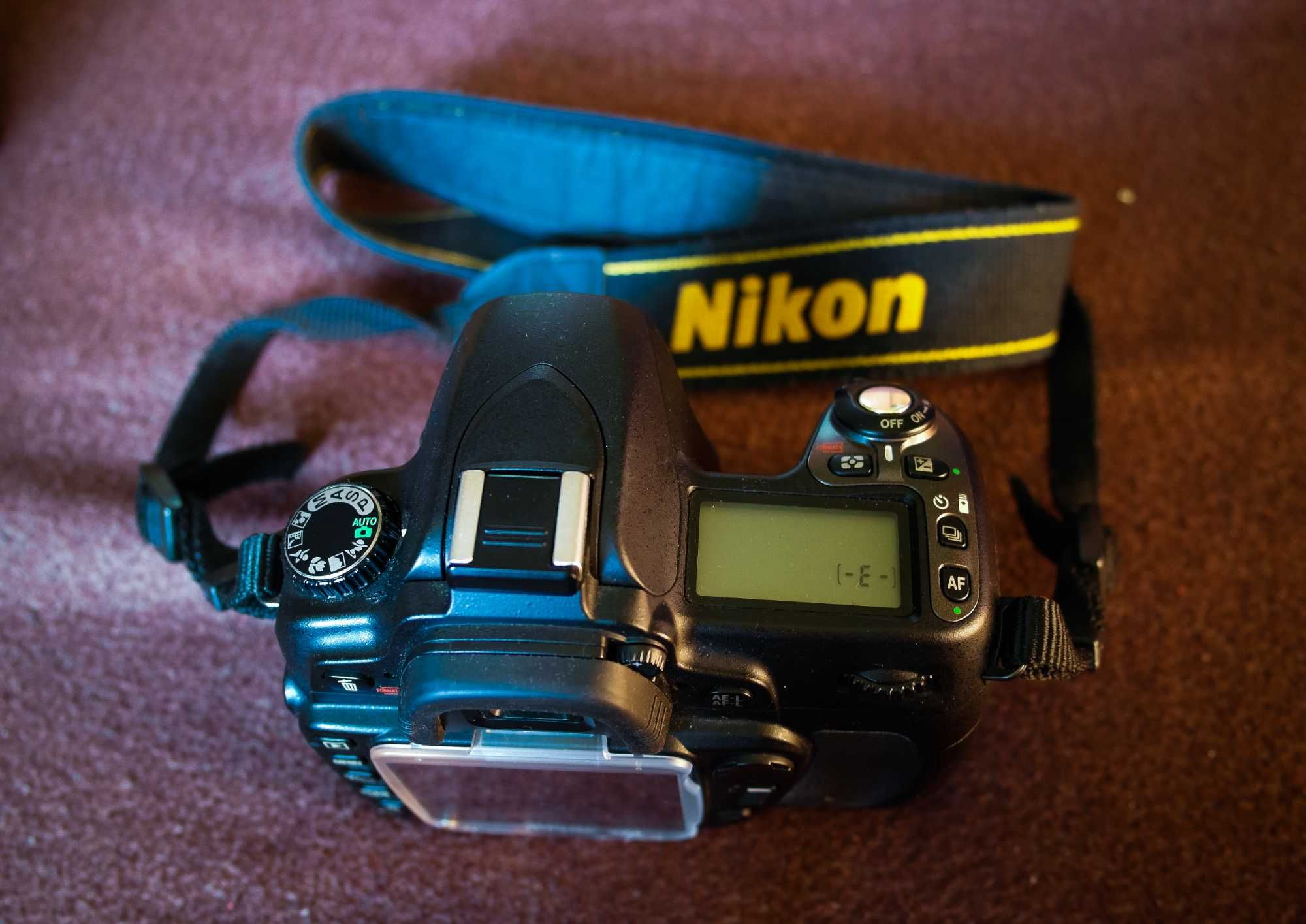 aparat foto nikon d80 sub 8k poze ca nou.