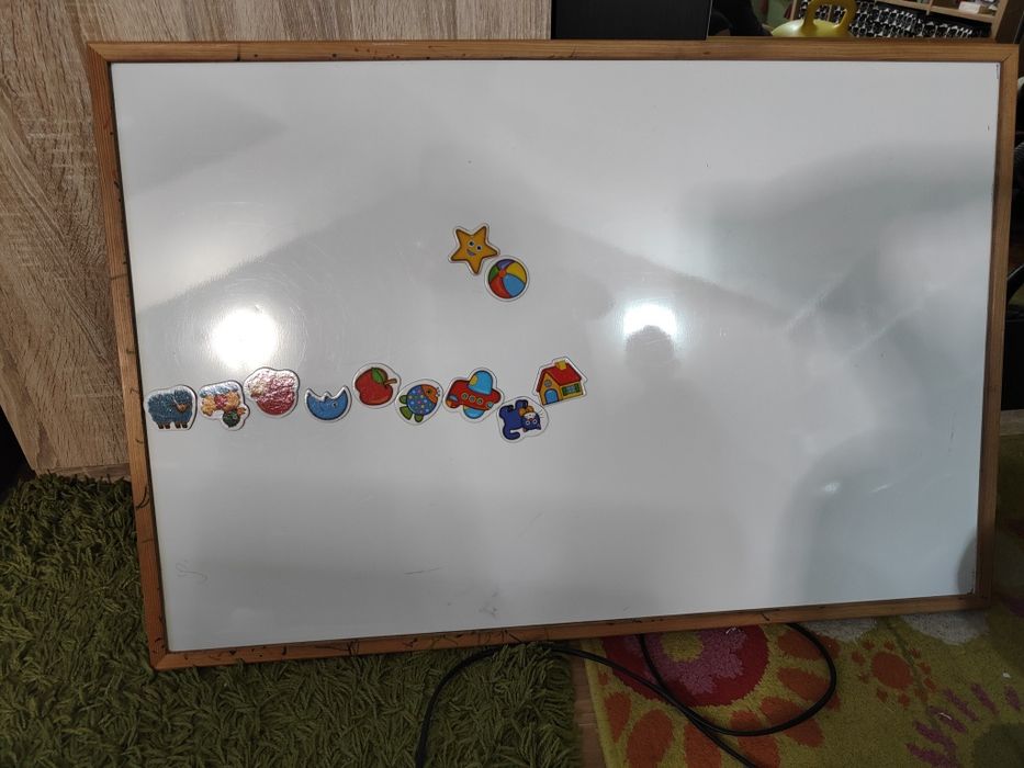 vand tabla magnetica si pt carioci