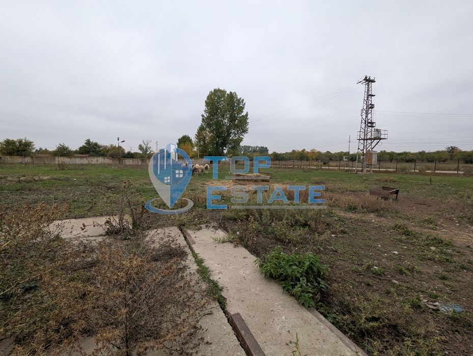 Продава се Промишлена сграда в с. Ресен, Област Велико Търново - 652 кв.м за 283 €/кв.м - Снимка #9