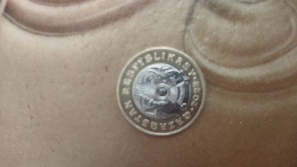 100 тенге продам за 5000 тенге кто купит звоните