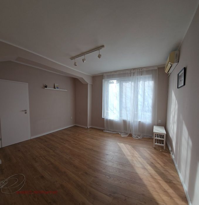 Продава се Тристаен апартамент в София, Лозенец - 65 кв.м за 4062 €/кв.м - Снимка #2
