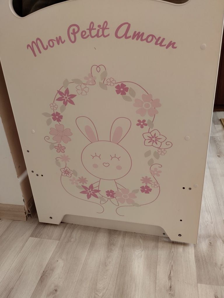 Манеж в хорошем состоянии