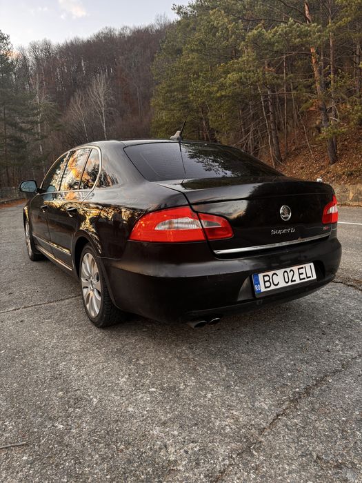 Skoda Superb 2-cutie automata