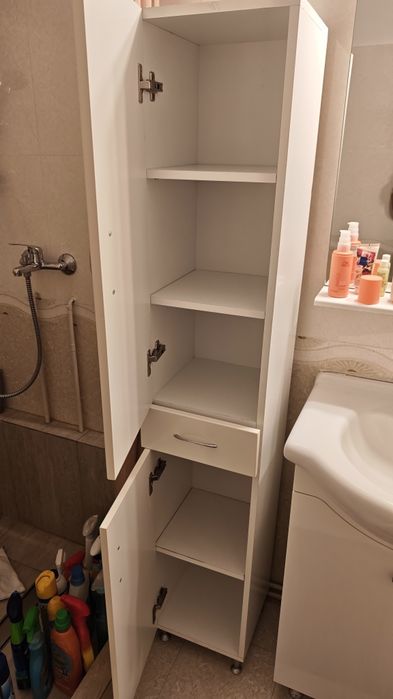 Mobilier baie - suport + chiuveta + baterie + oglindă cu becuri + dula