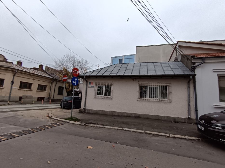 Vanzare casa pentru cabinete și birouri