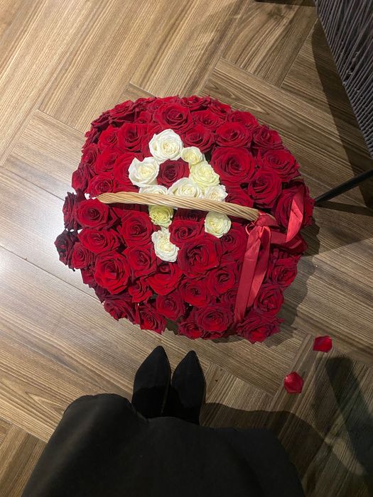 Букет цветов с корзиной