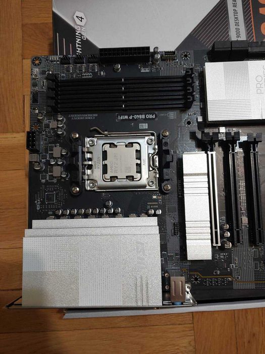 AMD Ryzen 9 7900X + MSI Pro B840-P Wi-Fi