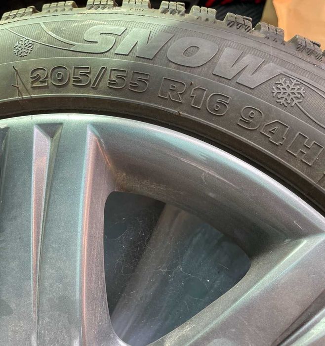 4 jenti cu cauciuc iarna 205/55/R16