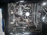 Placa baza GIGABYTE GA-F2A88XM-D3H cu procesor AMD Athlon II X4