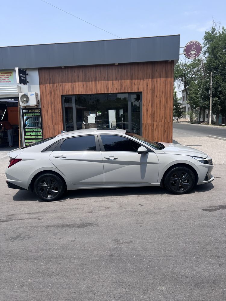 Hyundai elantra 1.6