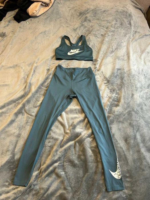 Nike Dri-FIT дамски спортен комплект – клин и бюстие, размер S