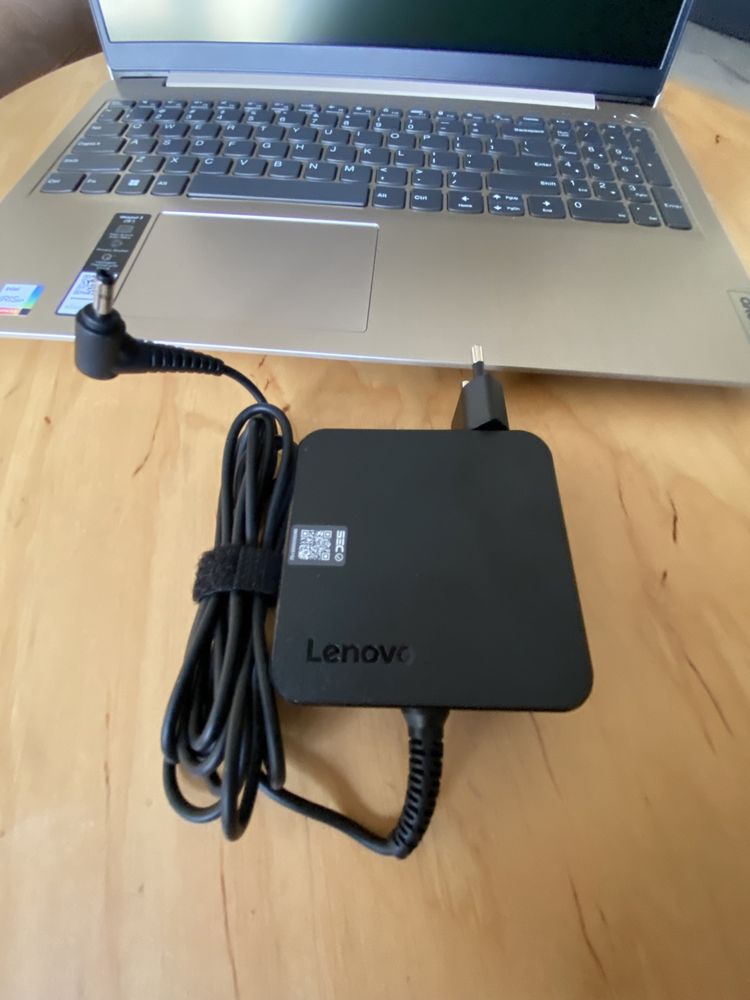 Laptop Lenovo IdeaPad 3