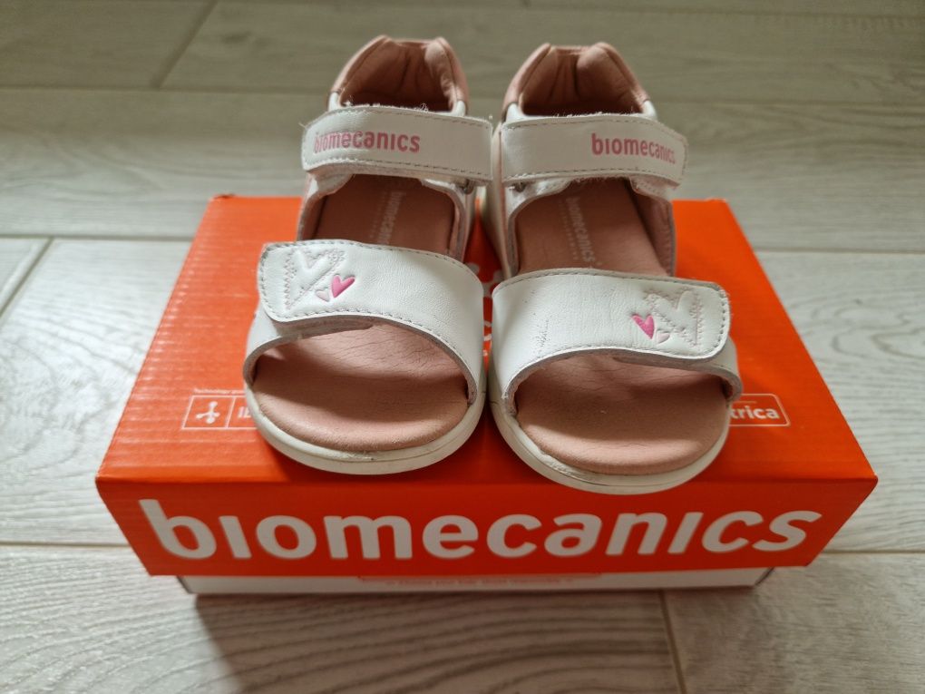 Сандалети Biomecanics